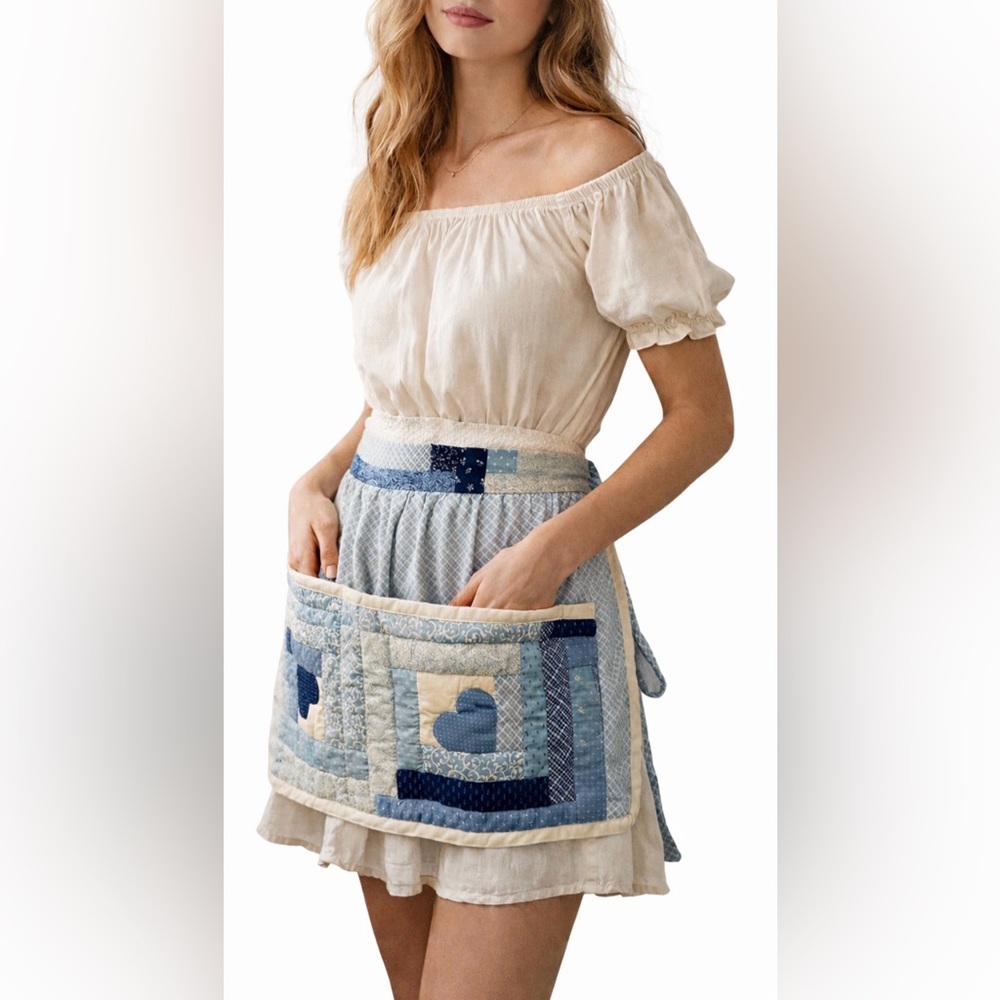Vintage‎ Apron Handmade Patchwork Quilt Blue Cottagecore Heart Pocket Farmhouse